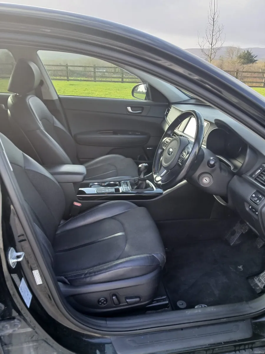 Spotless Kia optima - Image 4