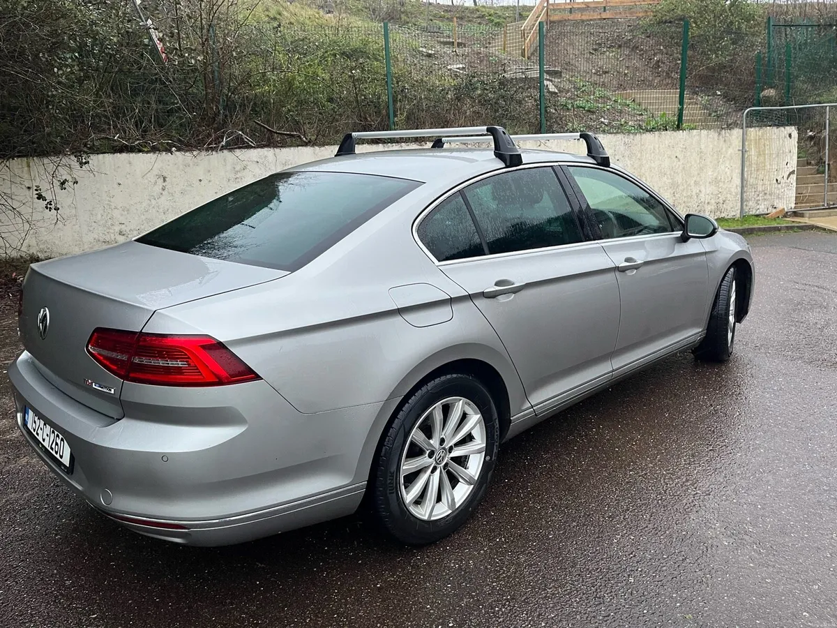 152 VW Passat 1.6 Diesel Bluemotion - Image 4