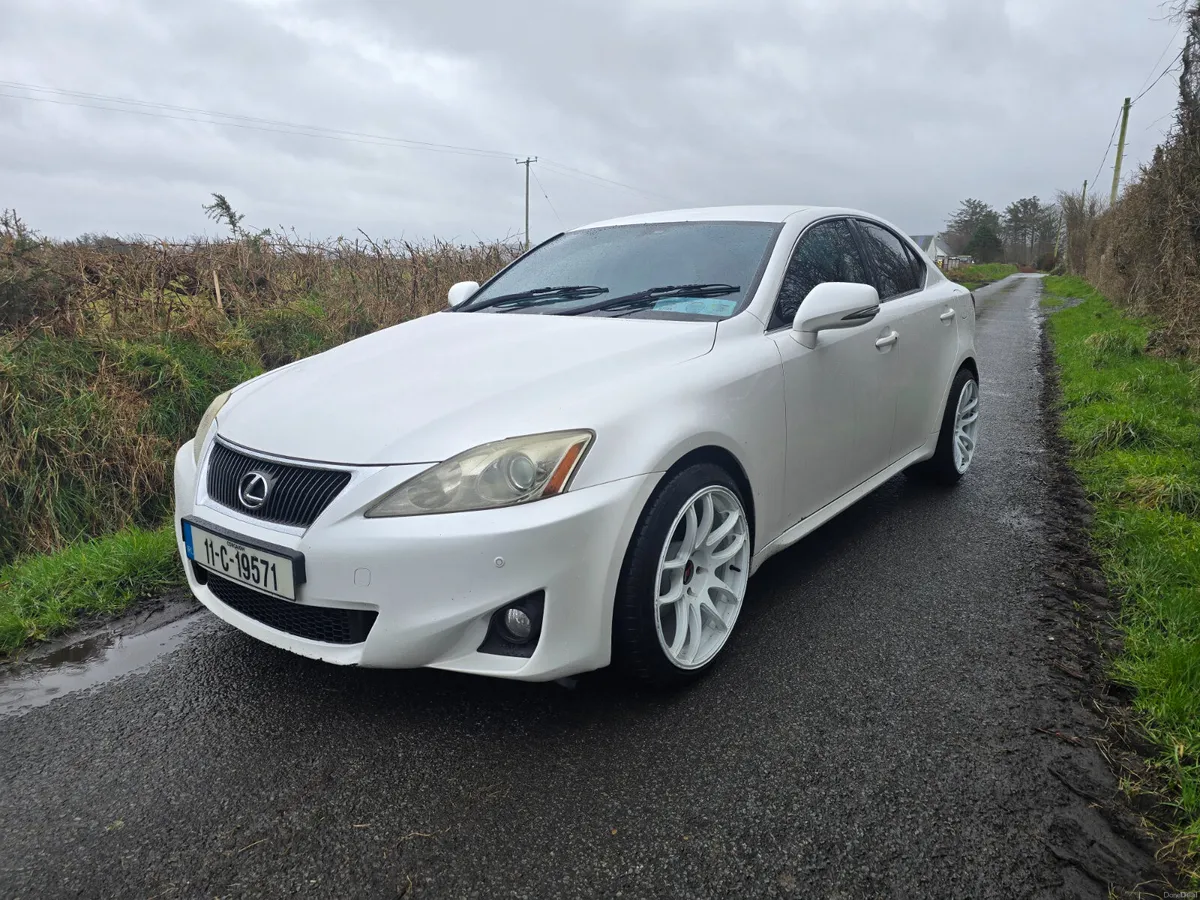 2011 Lexus IS250 Sports Design - Image 1