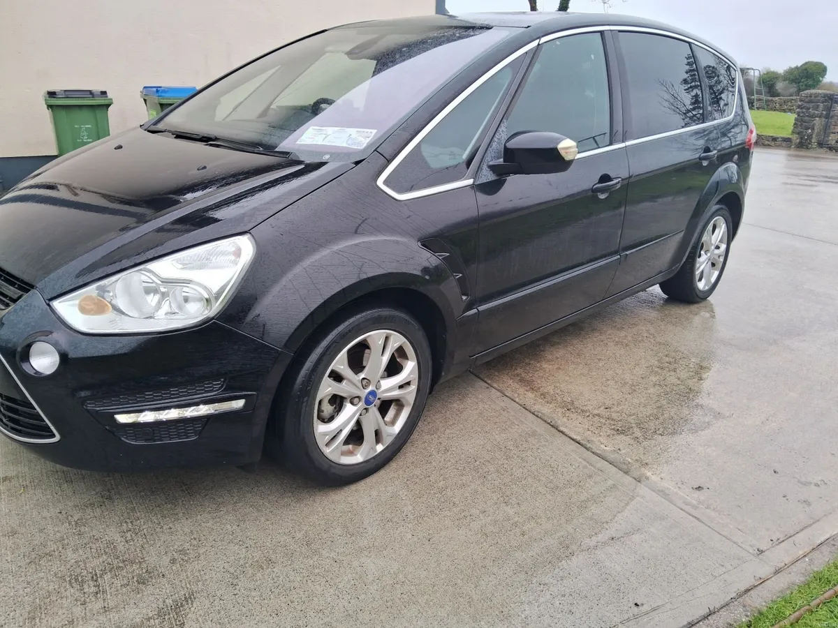 Ford S-Max 2012 - Image 2