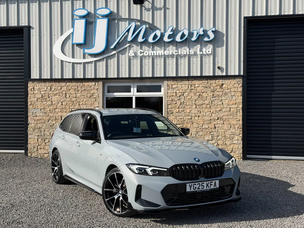 25 BMW 330E 2.0 T 22.3 KWH M SPORT ESTATE - Image 1