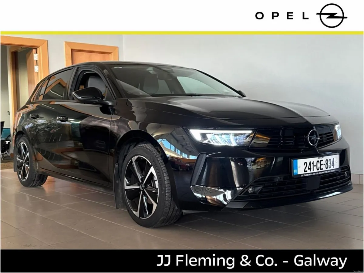 Opel Astra Elegance 1.2 Turbo 110PS Petrol 6 Speed - Image 3