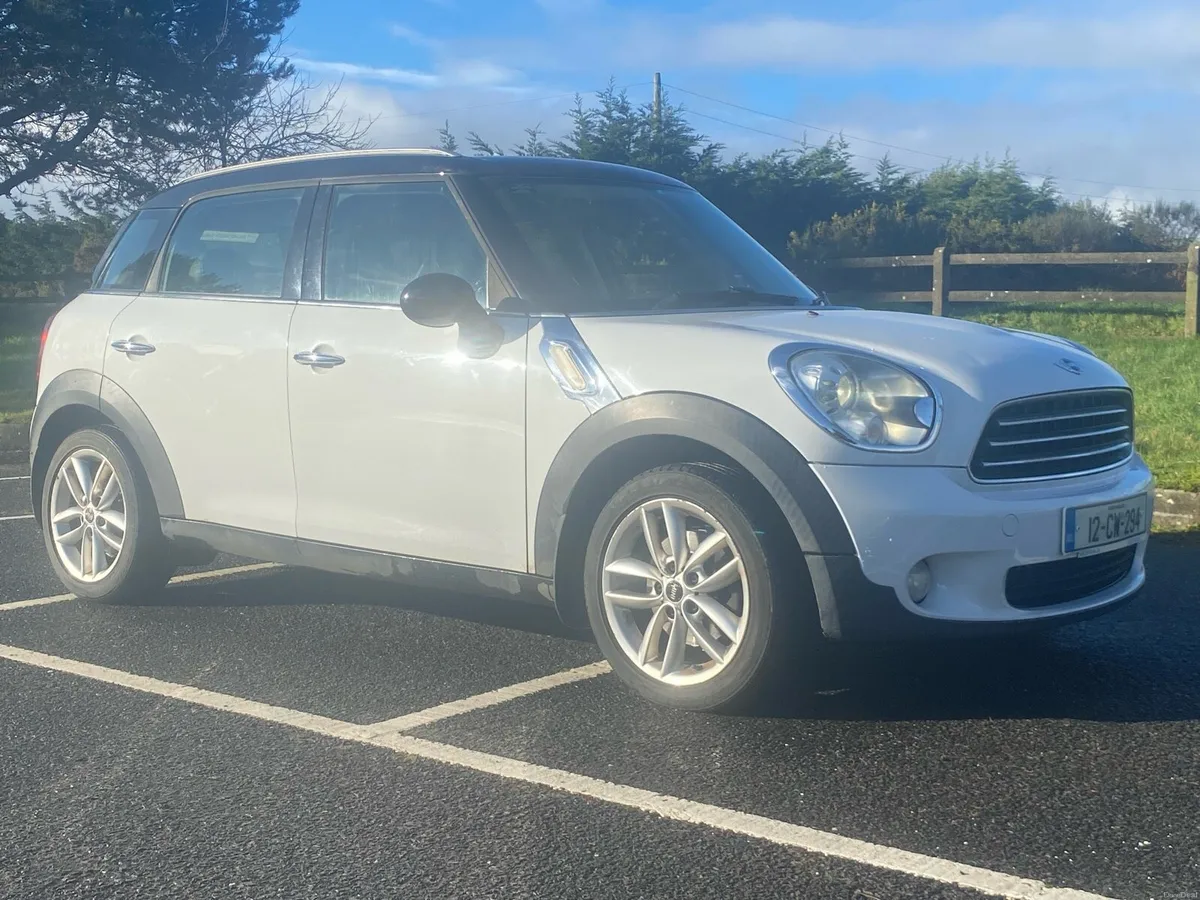 2012 Mini Copper D - Image 4