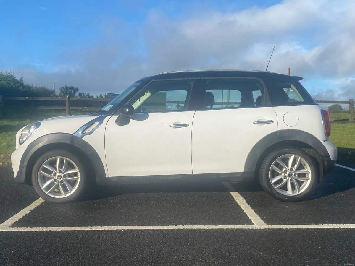 2012 Mini Copper D - Image 2