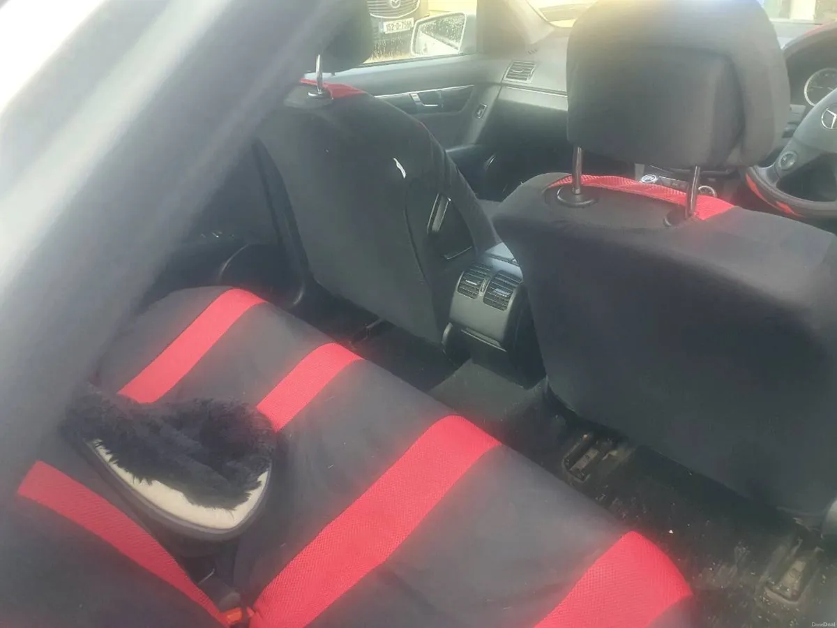 Mercedes C200 - Image 4