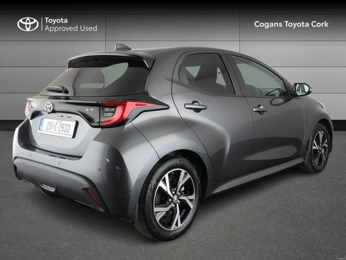 Toyota Yaris Yaris Hybrid 115 L-SPORT - Image 2