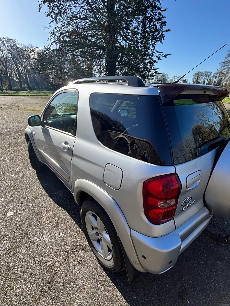 Toyota RAV4 - Image 3