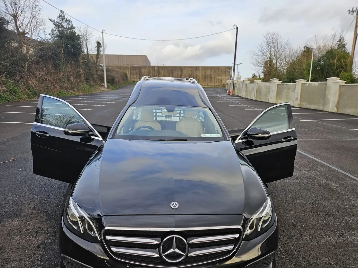 Mercedes-Benz E-Class 2019 - Image 3