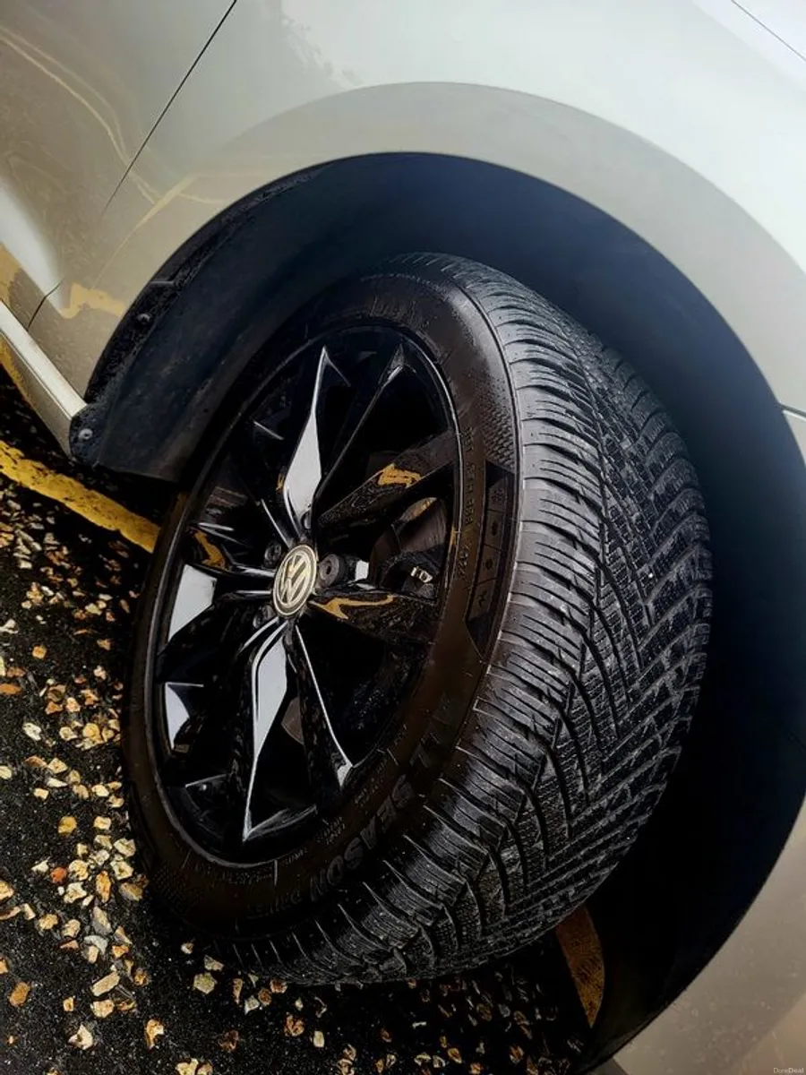 2013 Volkswagen Golf - Image 4