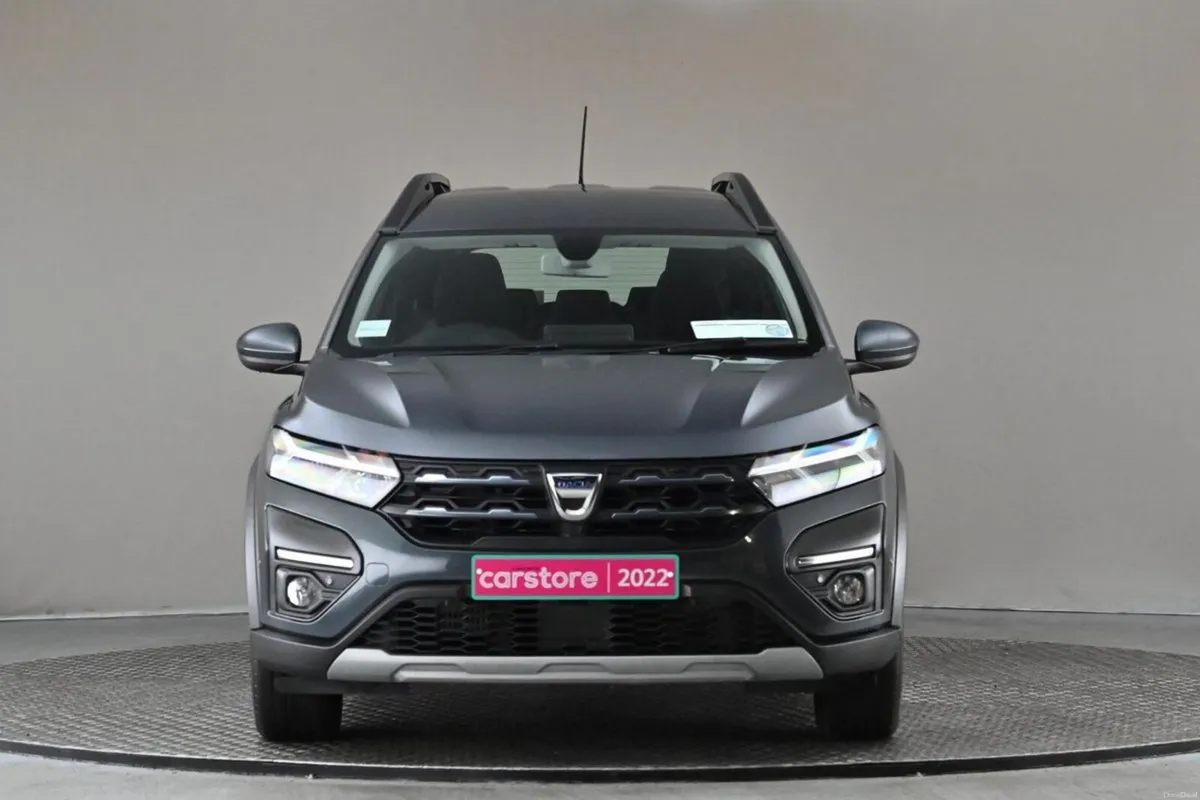 Dacia Jogger 1.0 TCE COMFORT 110BHP 6SPD 7SEATS ** - Image 2