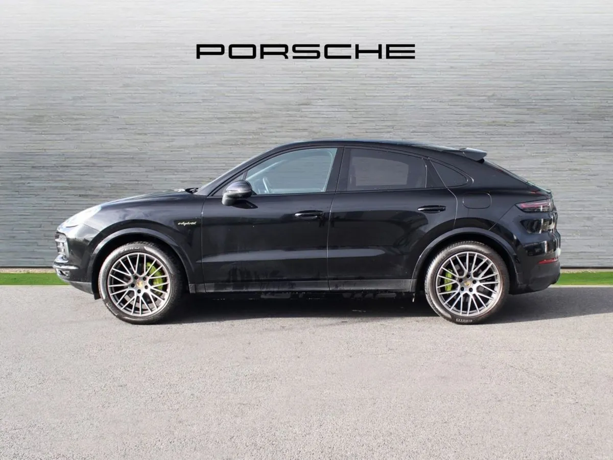 Porsche Cayenne E-Hybrid Coupe Platinum Edition - Image 4