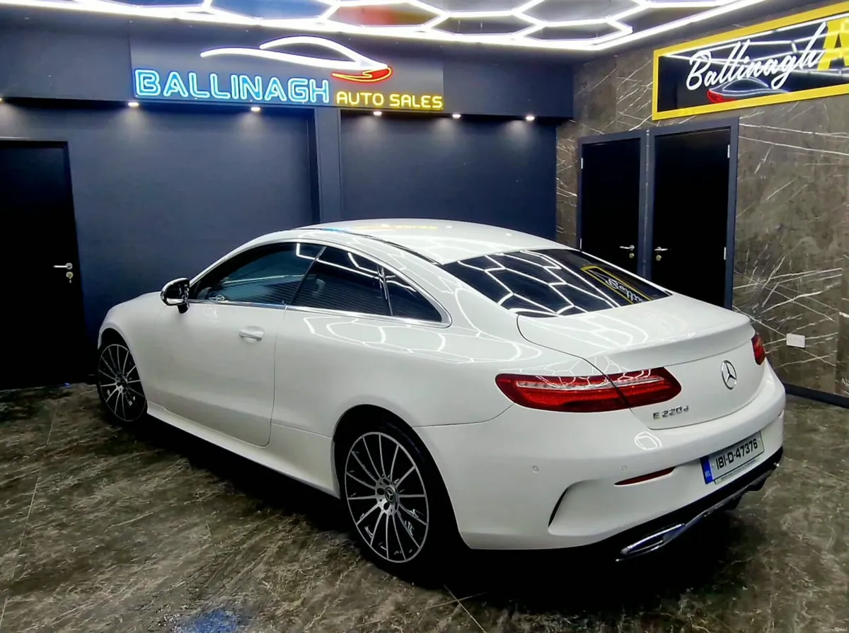 Mercedes-Benz E-Class Coupe AMG - Image 4