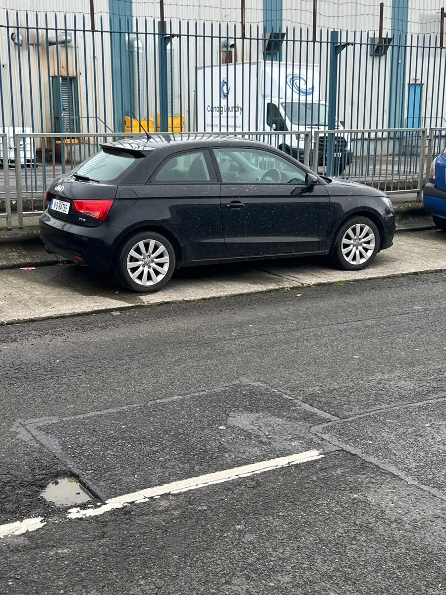 Audi A1 2011 - Image 2