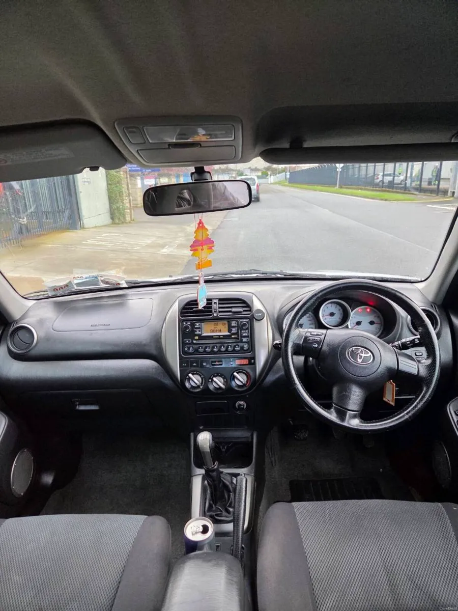 Toyota Rav4 - Image 4