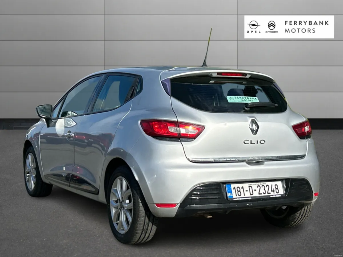 Renault Clio IV DYNAMIQUE NAV 1.2 PETR 4DR - Image 4