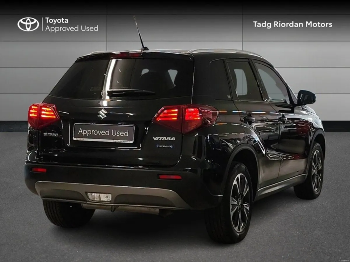 Suzuki Vitara 1.5 S1-HEV SZ5 AGS 5DR AUTO - Image 2