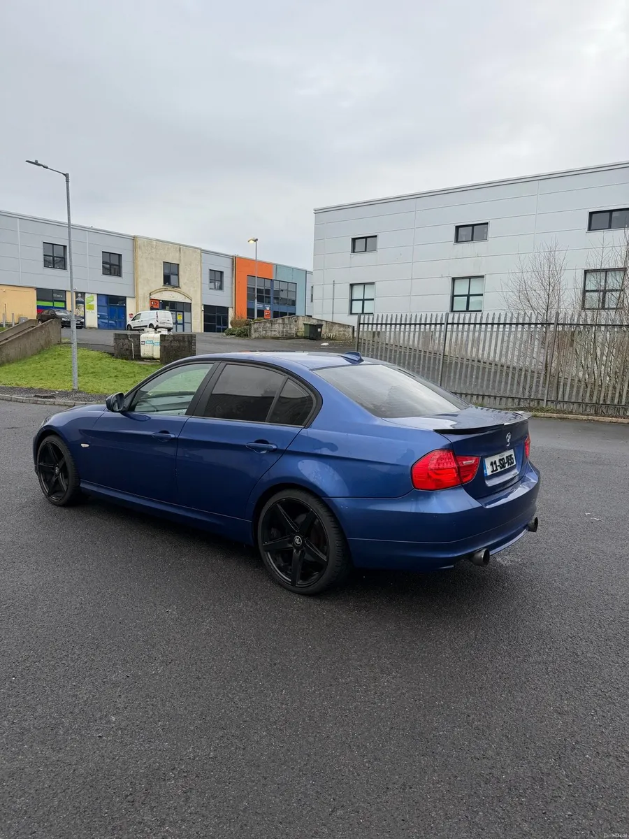 BMW 3 series - Image 2