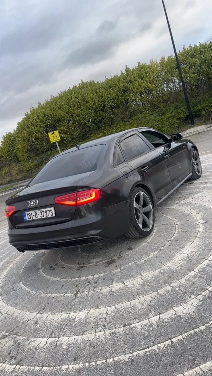 Audi A4 Sline Black edition - Image 4