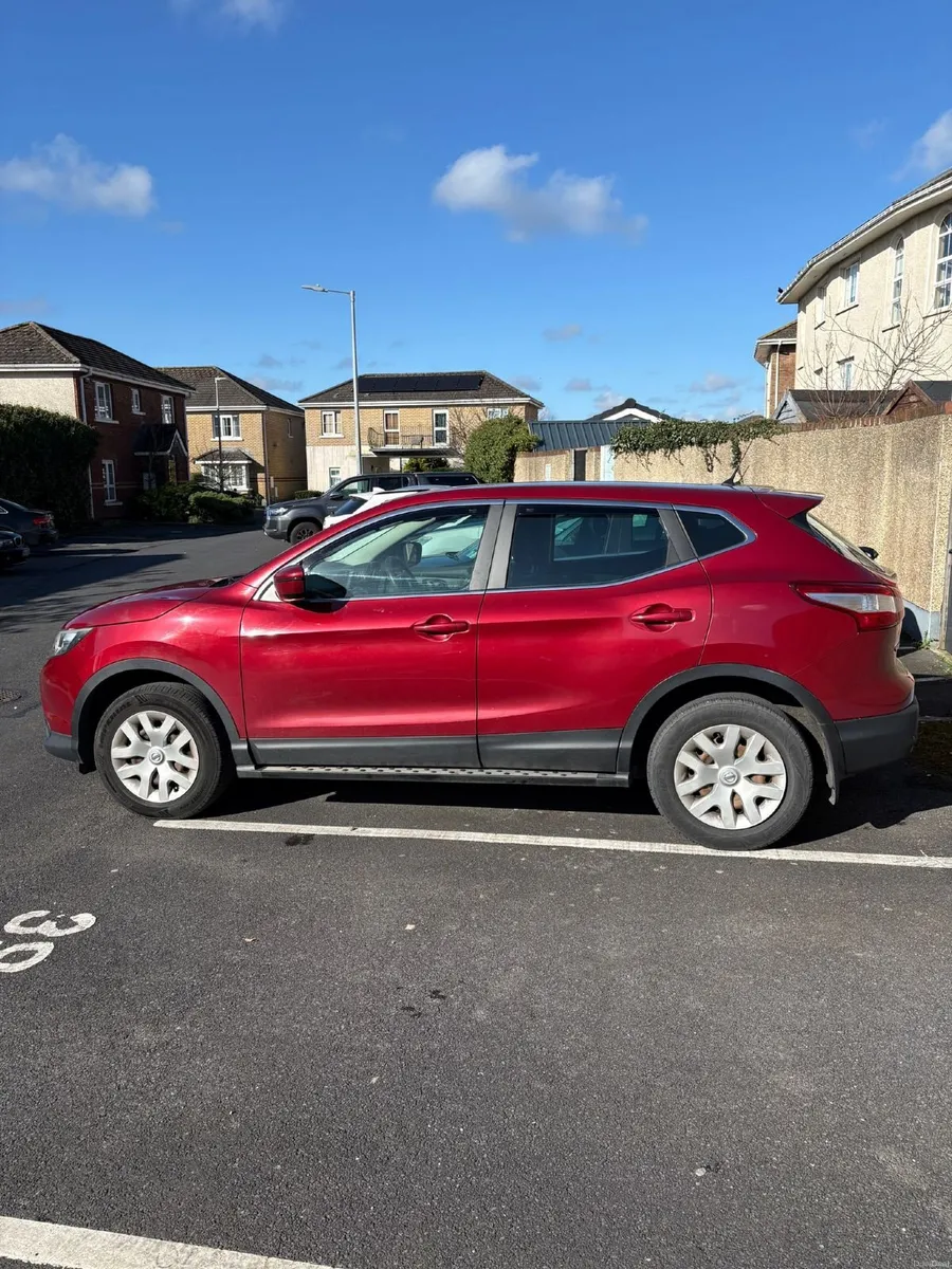 Nissan Qashqai 2016, fresh NCT, €5900 ONO - Image 4