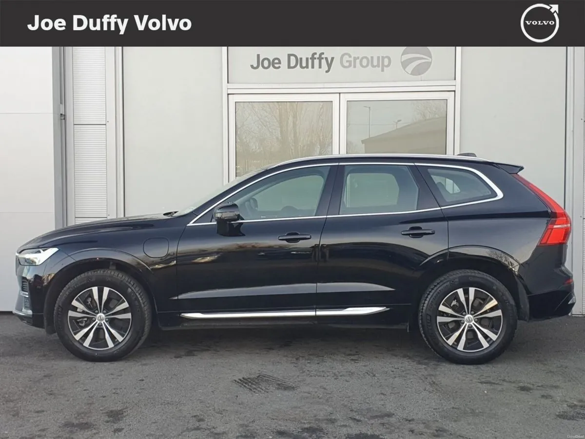 Volvo XC60 T6 Recharge PHEV 350hp AT8 Core Bright - Image 4