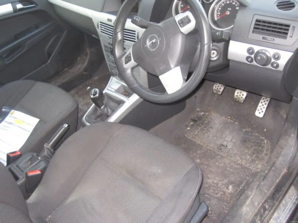 Opel Astra 2007 sxi 2007 1.4 petrol - Image 4