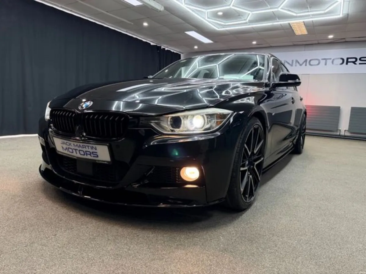 BMW 3-Series 320D - Image 3
