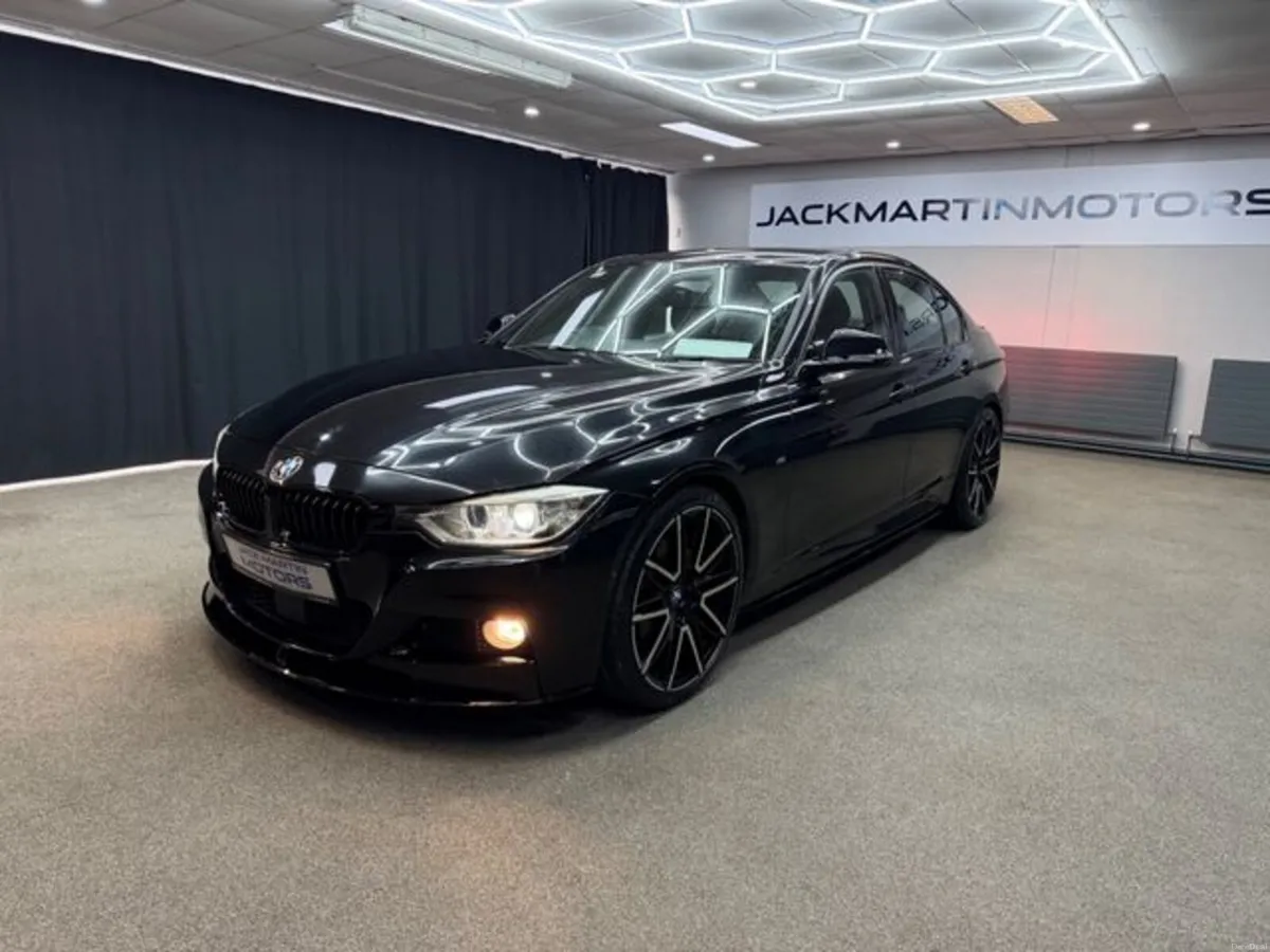 BMW 3-Series 320D - Image 4
