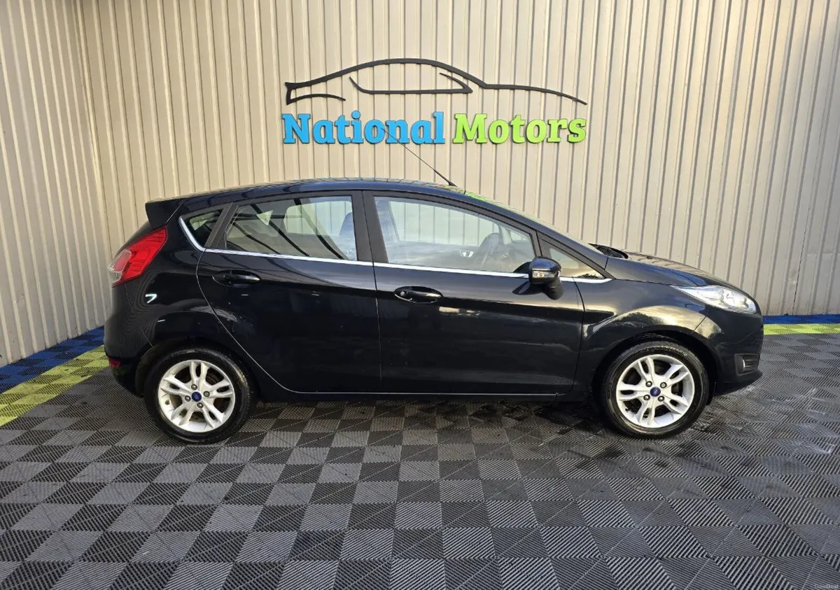 2016 Ford Fiesta 1.0 Petrol ZETEC - Image 2