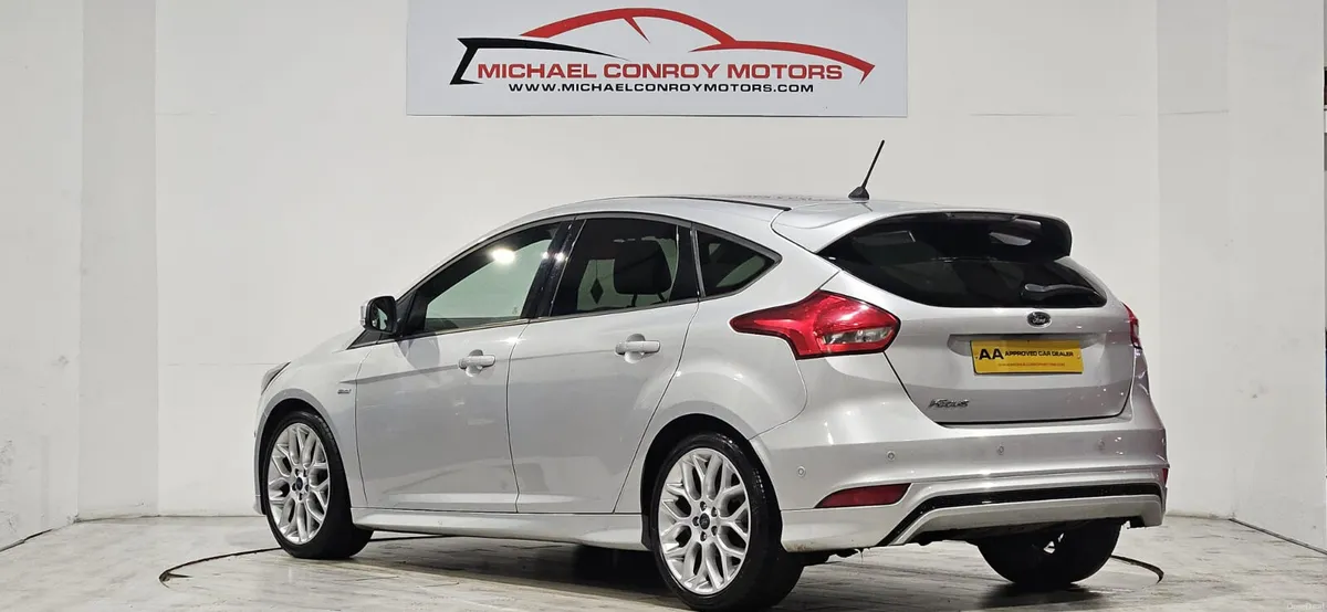 Ford Focus ST-LINE 2017 - FINANCE AVAILABLE - Image 4