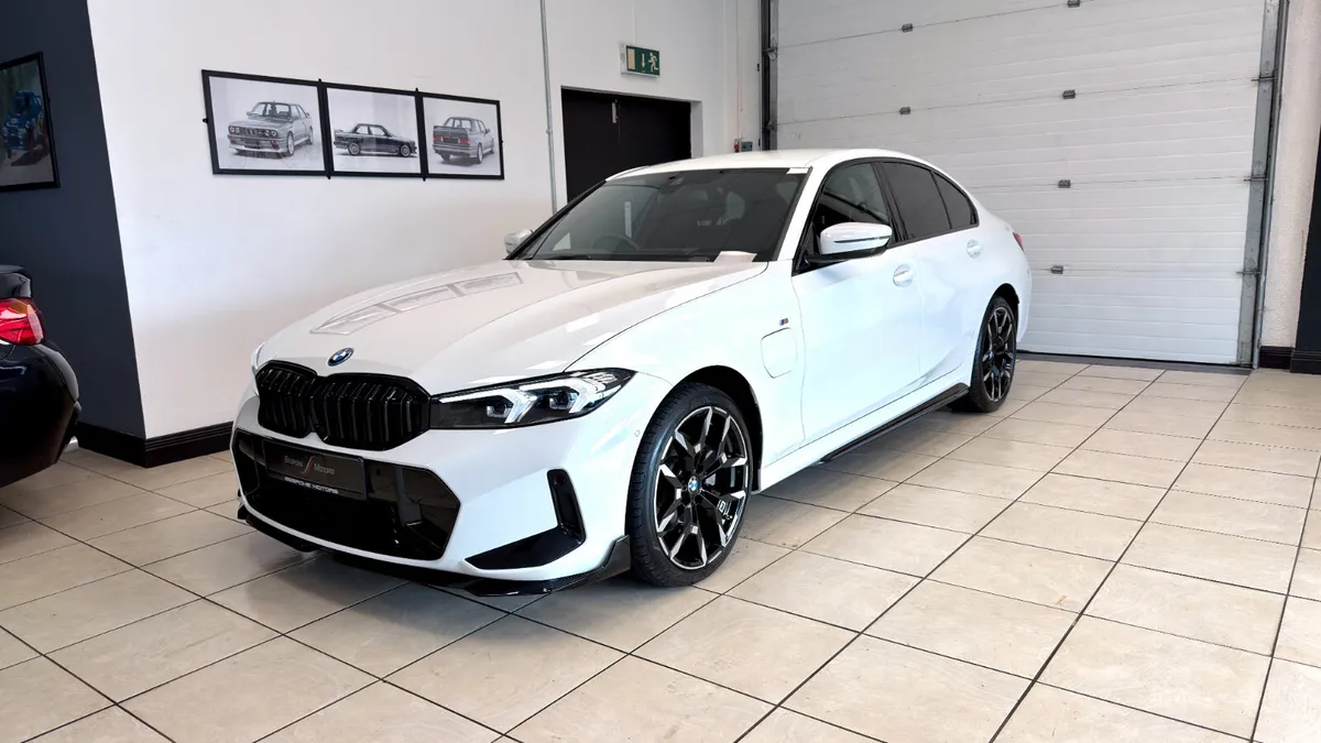BMW 330e Msport - Image 2