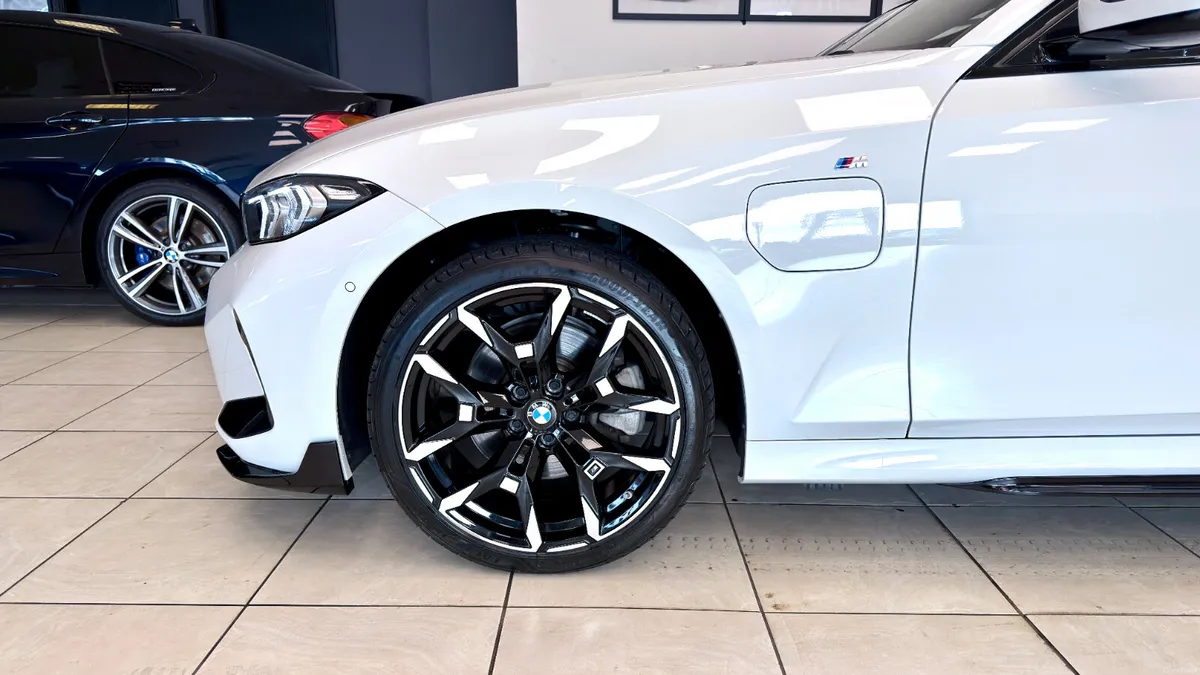 BMW 330e Msport - Image 6