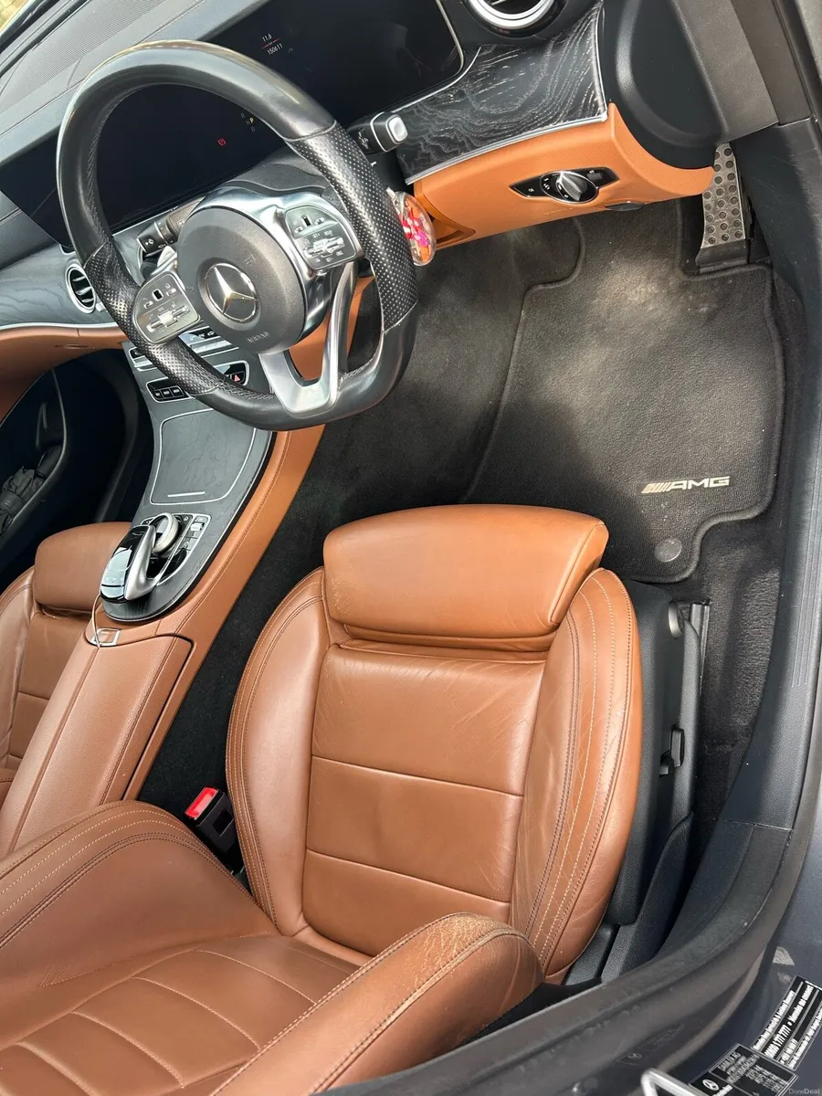 Mercedes E220 - Image 3