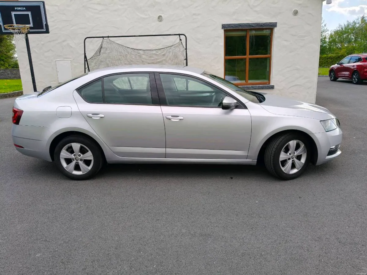 Skoda Octavia 1.6L New NCT - Image 4