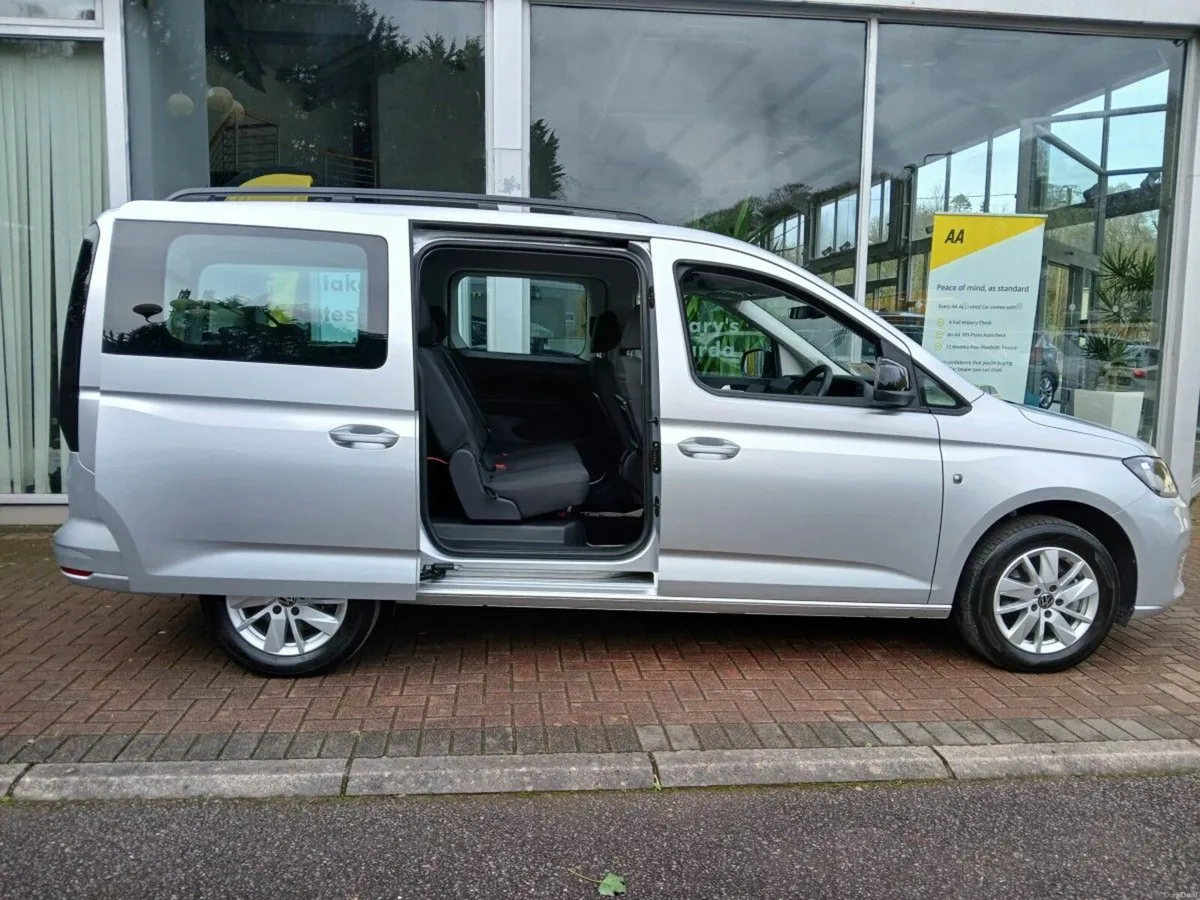 Volkswagen Caddy Maxi Life  TDI 7 SEATER DSG, SILV - Image 5