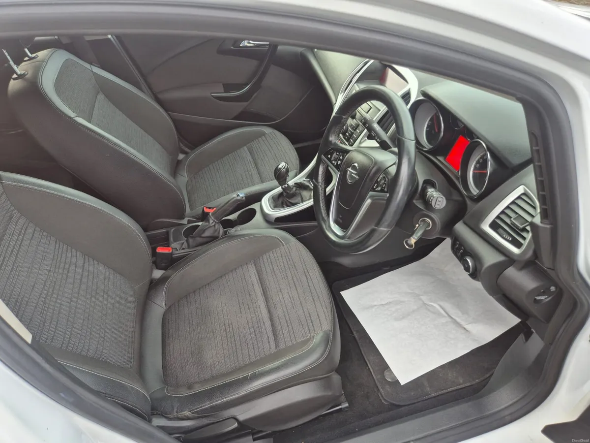 🦏 Opel Astra 2015 excite 🦏 - Image 5