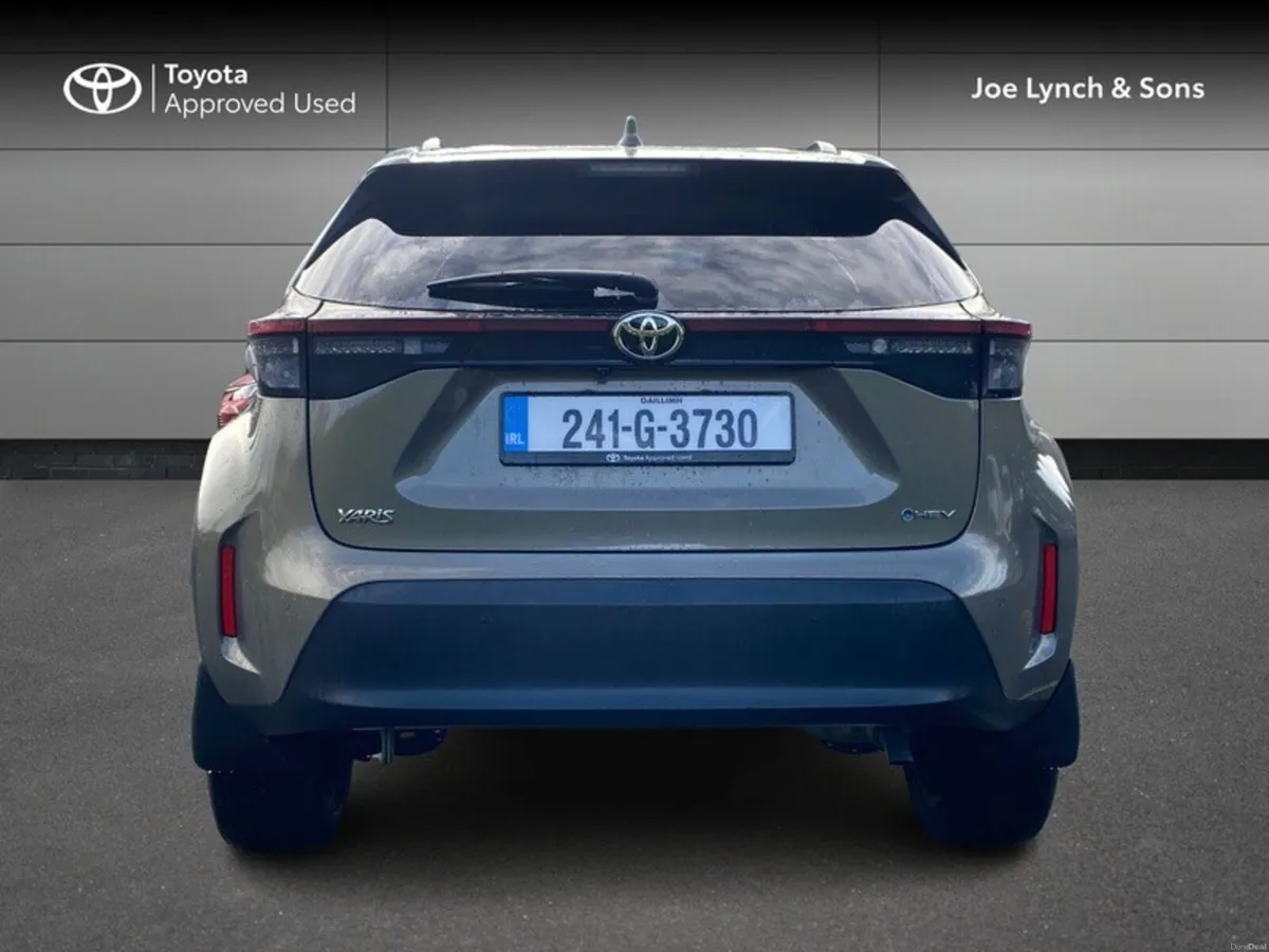 Toyota Yaris Cross Sol - Image 4