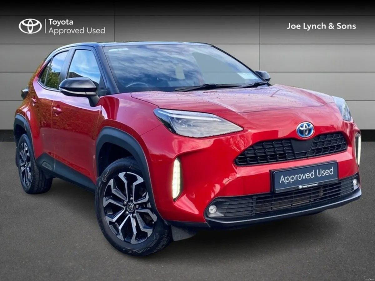 Toyota Yaris Cross Hybrid Luna Sport Bi-Tone - Image 1