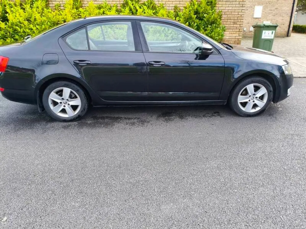 2013 Skoda Octavia - Image 2