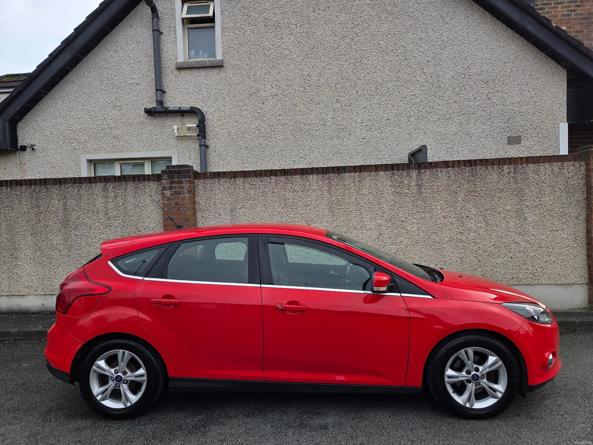 Ford Focus 1.6d Zetec, nct and tax - Image 3