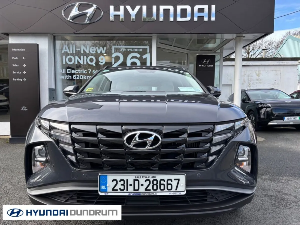 Hyundai Tucson ix35 Executive Phev 5DR Auto - Image 2
