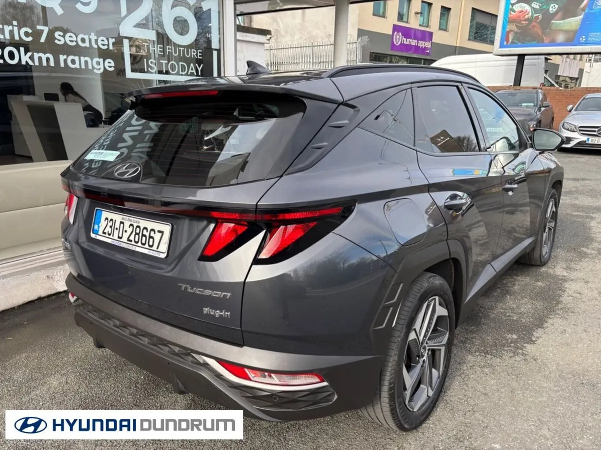 Hyundai Tucson ix35 Executive Phev 5DR Auto - Image 4