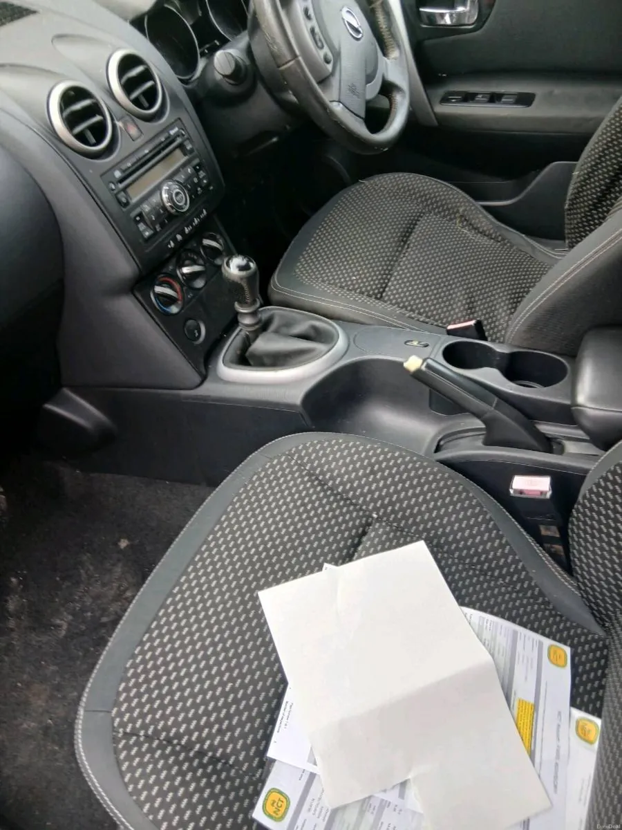 Nissan Qashqai hatchback - Image 3