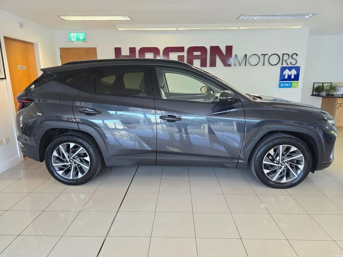 Hyundai Tucson Executive Diesel - Image 3