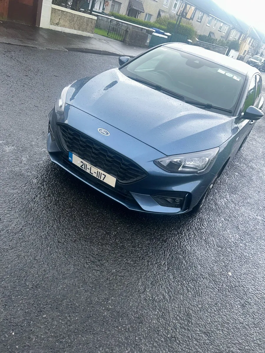 2021 Ford Focus ST Line - Image 3
