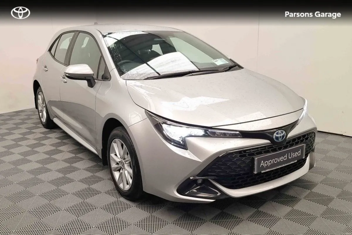 Toyota Corolla COROLLA H/B LUNA - Image 1