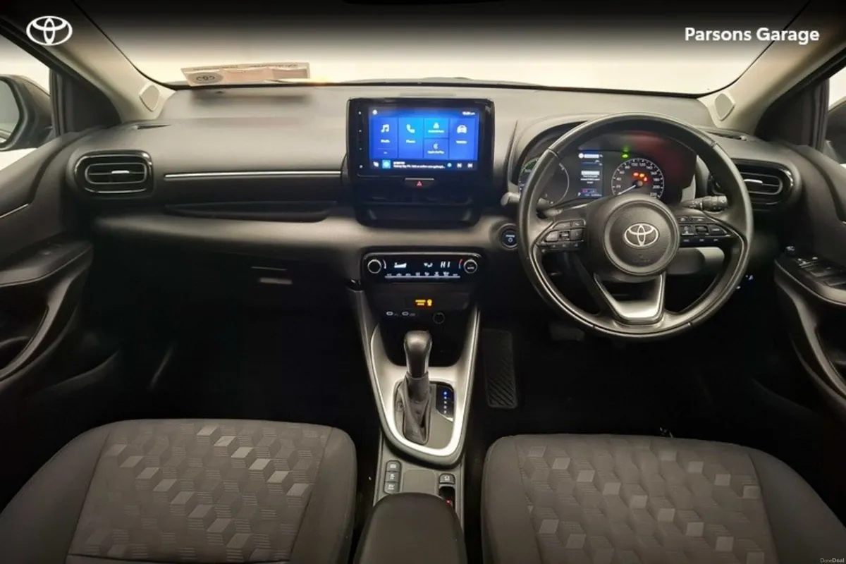 Toyota Yaris HYBRID 115 LUNA - Image 6