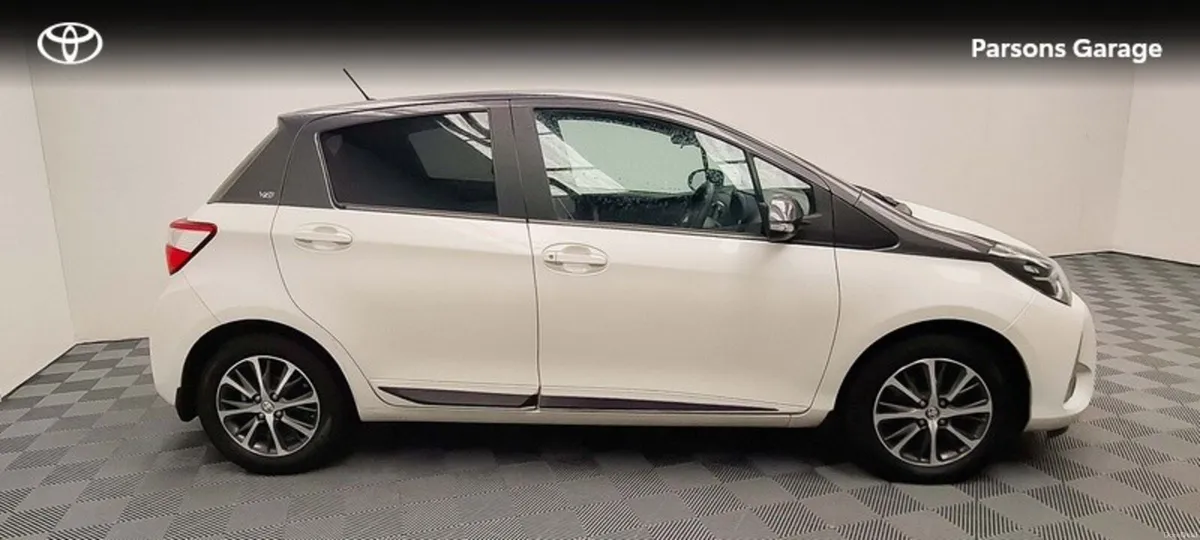 Toyota Yaris 1.0 Y20 4DR - Image 3