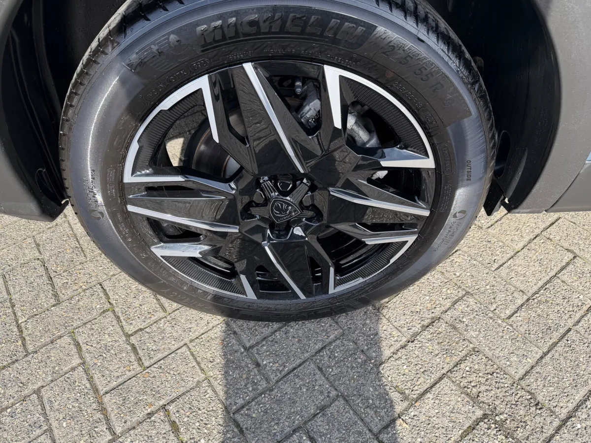 Peugeot 5008 2025 - Image 4