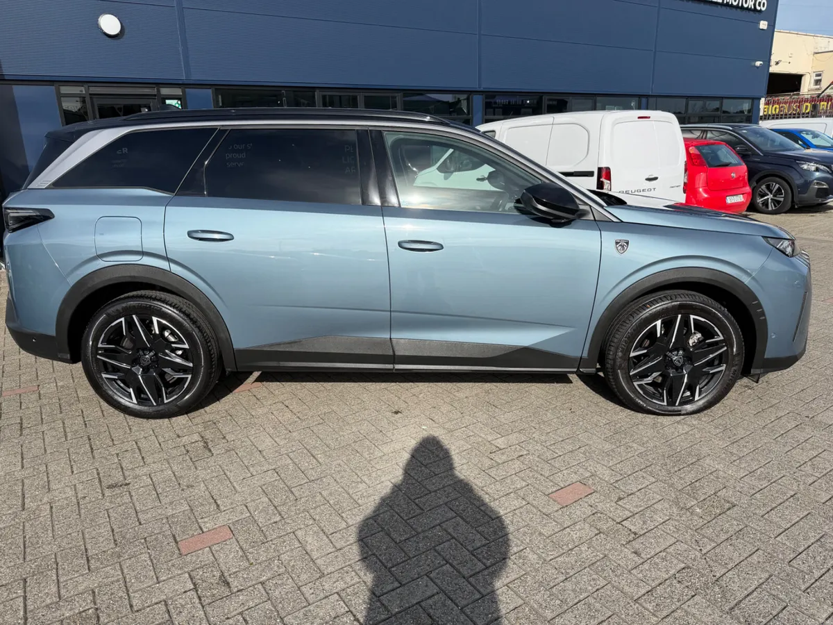 Peugeot 5008 2025 - Image 3