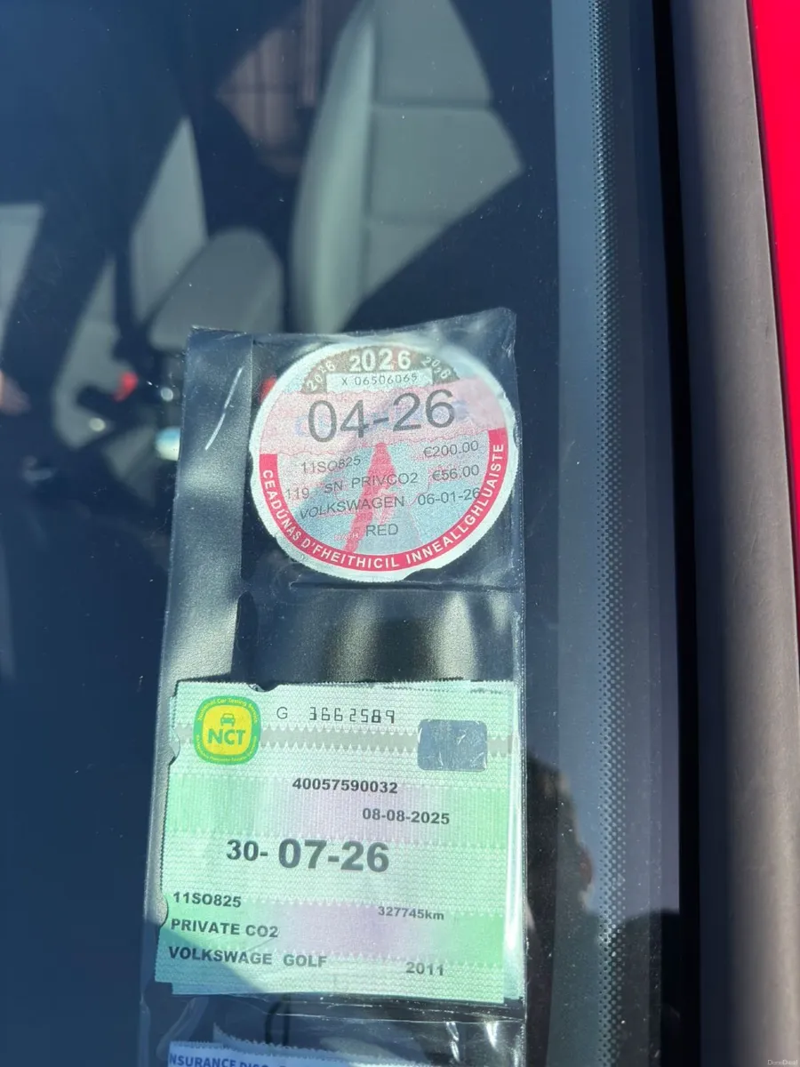 Volkswagen Golf 2011 - Image 2